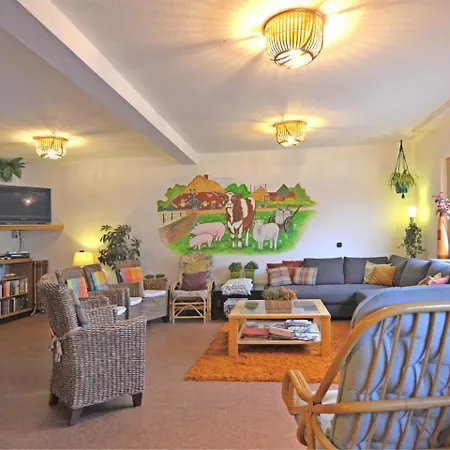 Modern Holiday In With Bar *